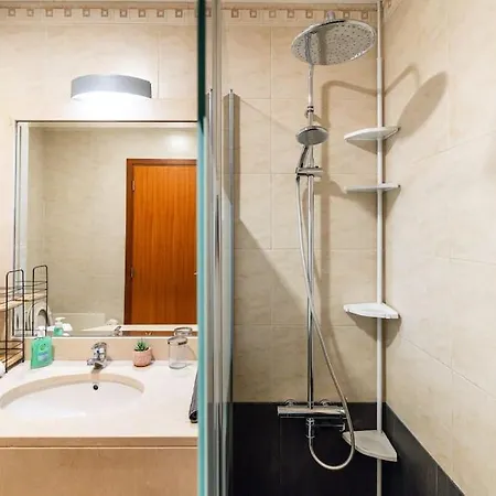 Forum Gardens Apartment *