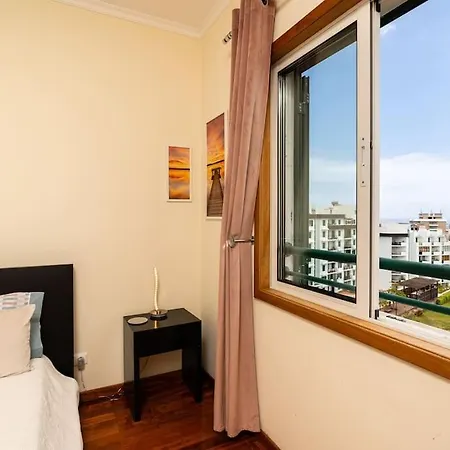 Forum Gardens Apartment